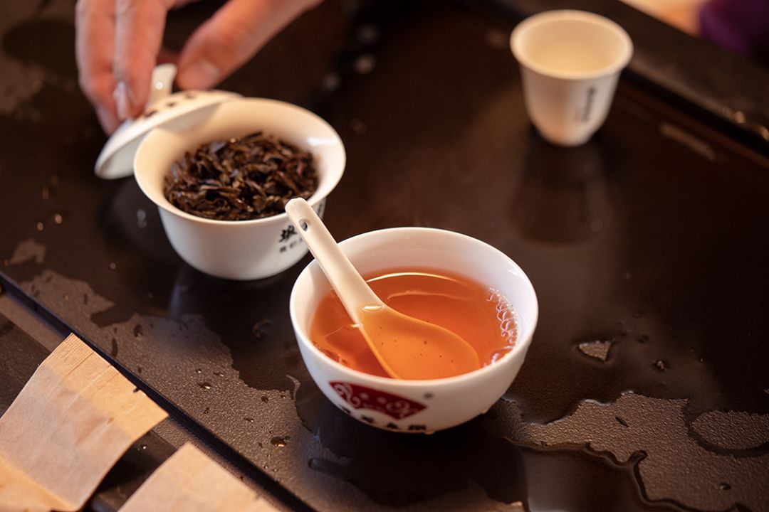 茶事 | 解密巖茶 它是否適合長(zhǎng)期收藏？